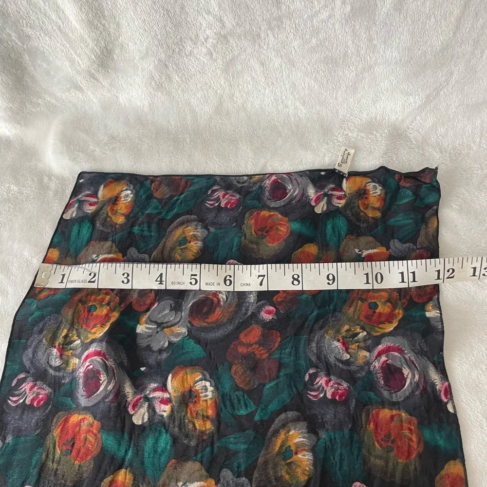 Vintage symphony, scarf